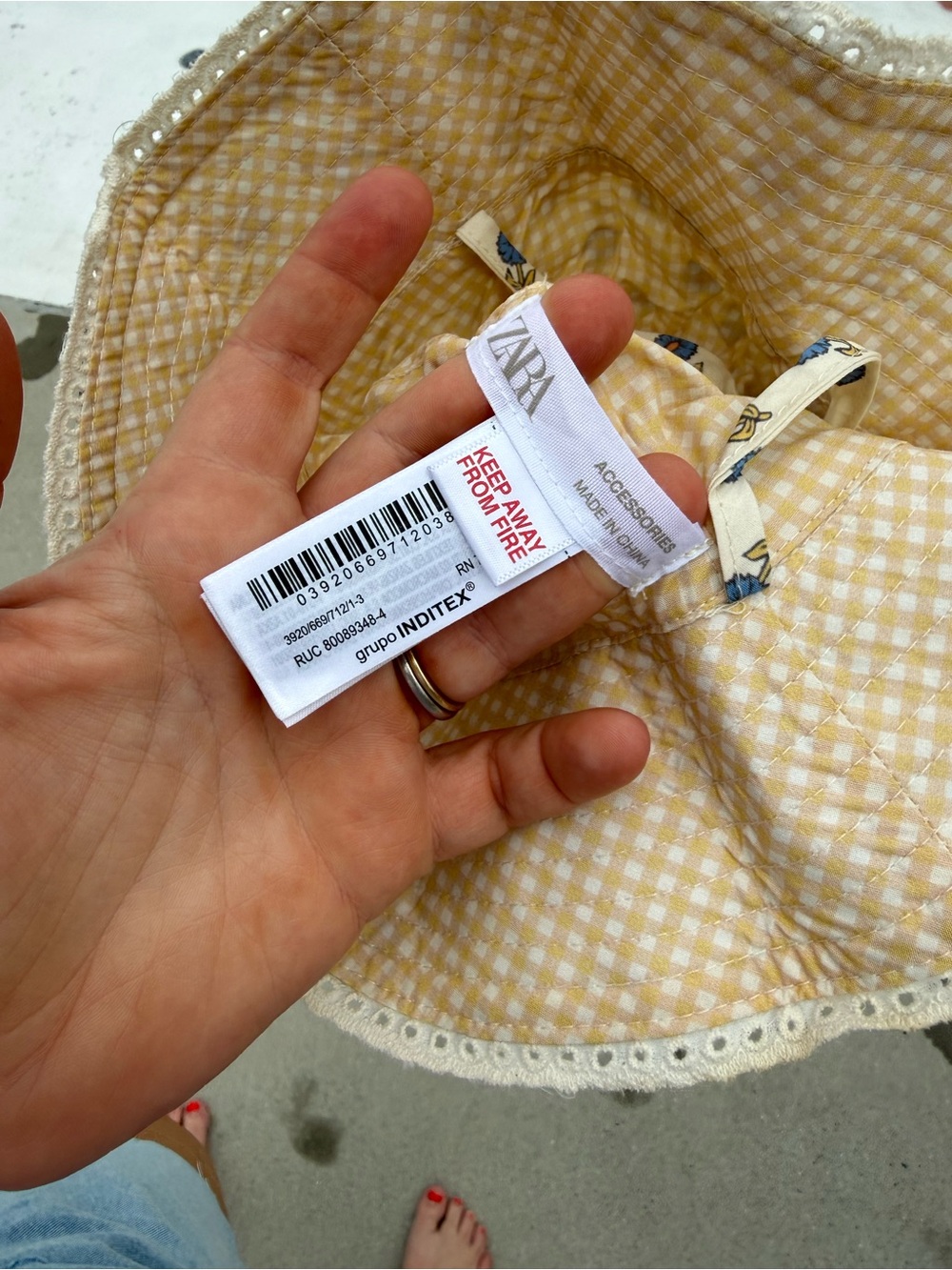 Zara Cream Floral Bucket Hat with Blue Print - Picture 9 of 9